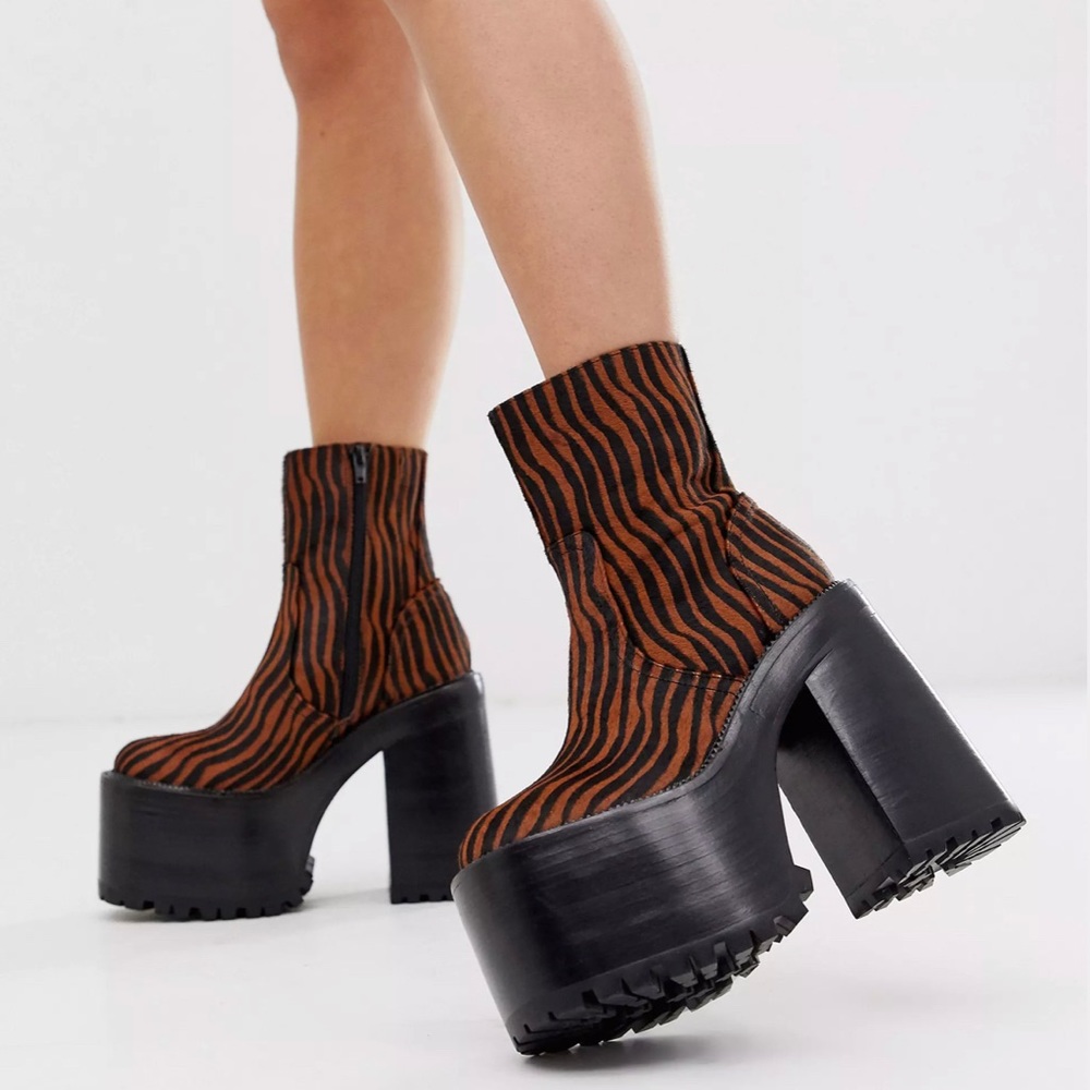 Jeffrey Campbell Deadz super platform boot in tiger print leather